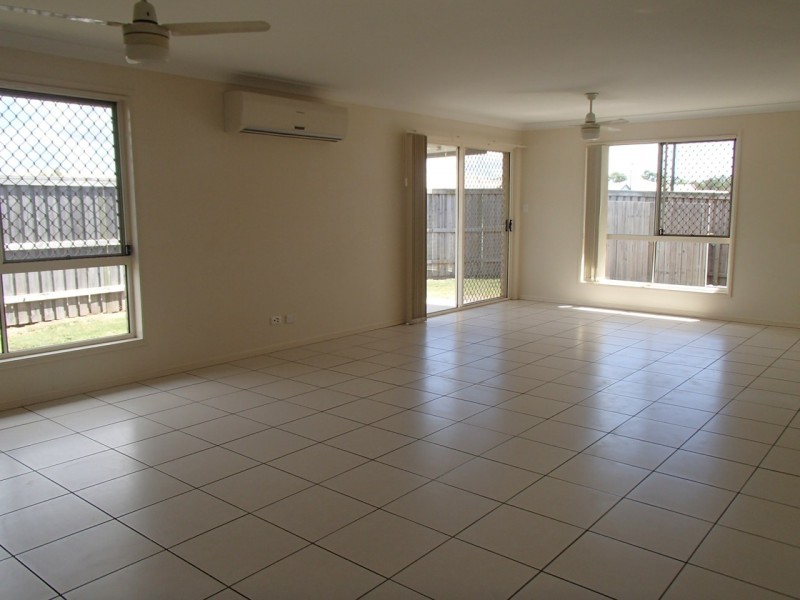 2 Dauntless Lane, Bray Park QLD 4500