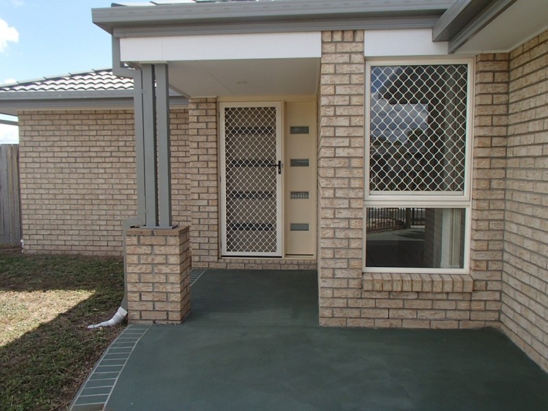 2 Dauntless Lane, Bray Park QLD 4500