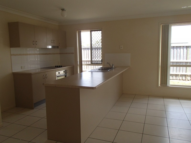 2 Dauntless Lane, Bray Park QLD 4500