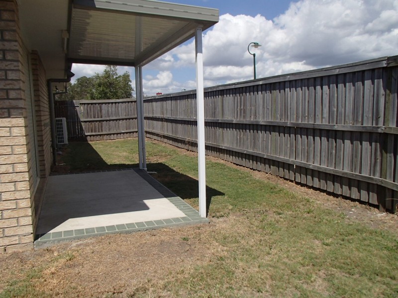 2 Dauntless Lane, Bray Park QLD 4500