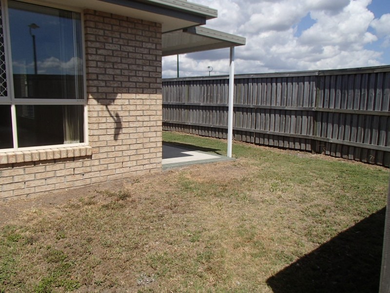 2 Dauntless Lane, Bray Park QLD 4500