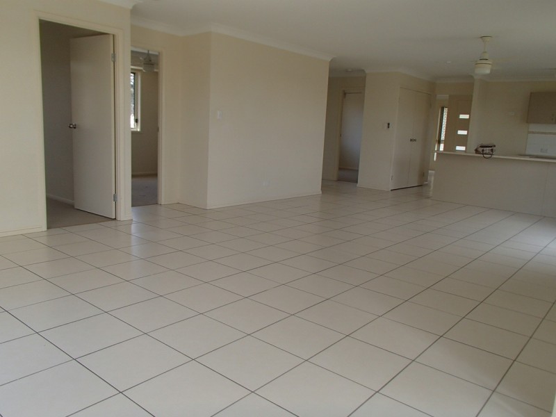 2 Dauntless Lane, Bray Park QLD 4500