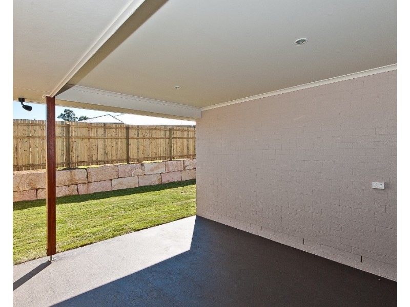14 Rowallan Street, Warner QLD 4500