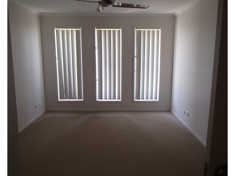 64 Winlock Circuit, Warner QLD 4500