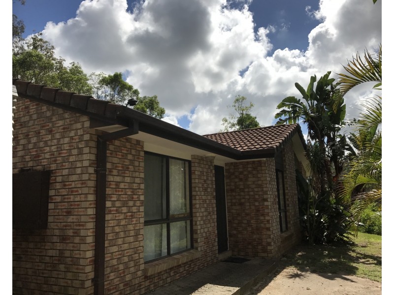 210 Eatons Crossing Road, Warner QLD 4500