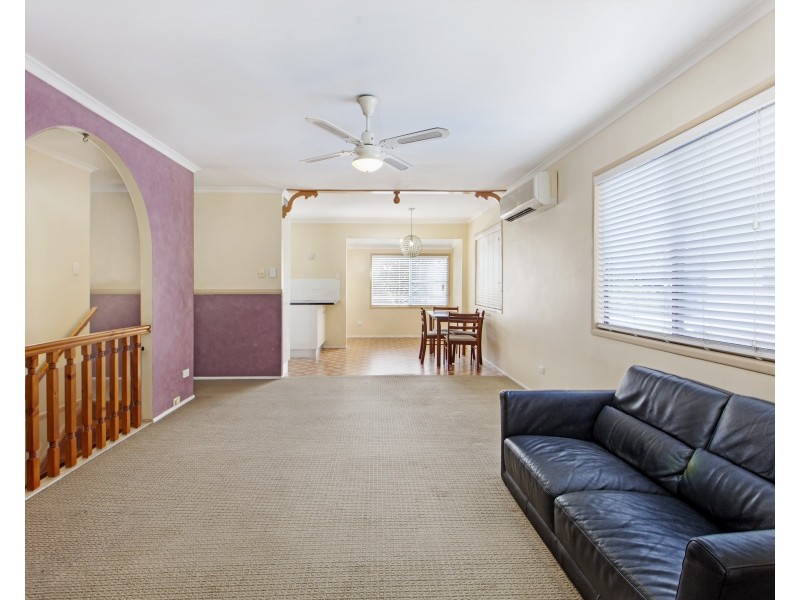 8 Melaleuca Drive, Strathpine QLD 4500