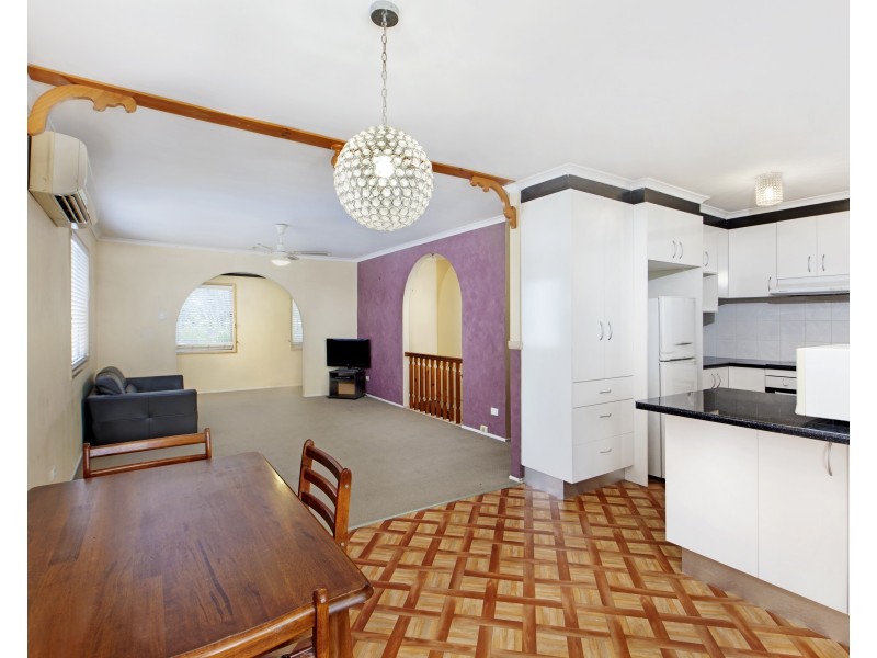 8 Melaleuca Drive, Strathpine QLD 4500