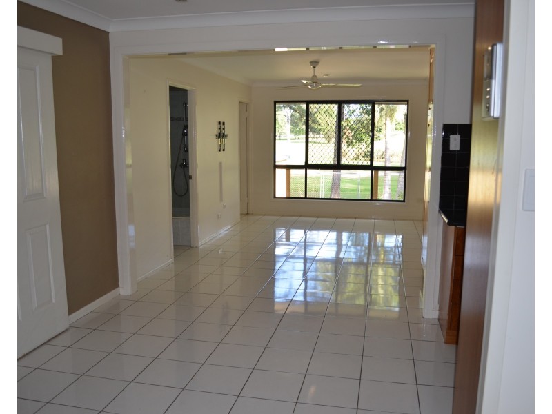 27 Karena Street, Brendale QLD 4500