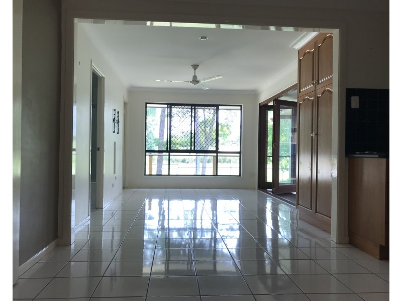 27 Karena Street, Brendale QLD 4500