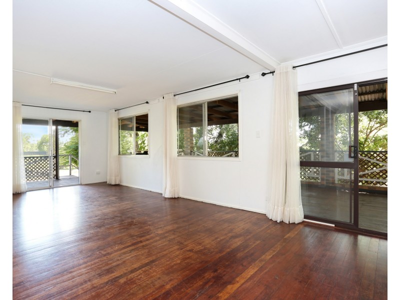 9  Baker Street, Bray Park QLD 4500