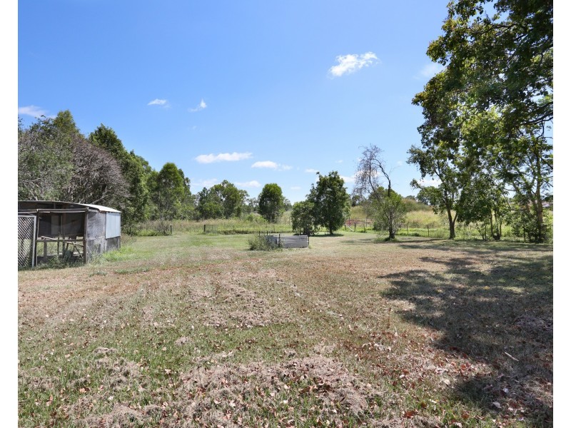 9  Baker Street, Bray Park QLD 4500