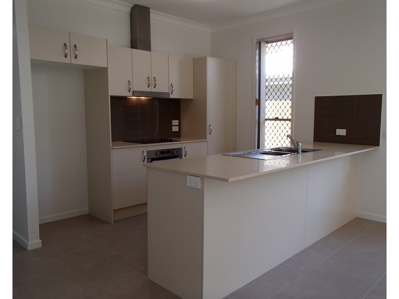 15 Cootharaba Crescent, Warner QLD 4500