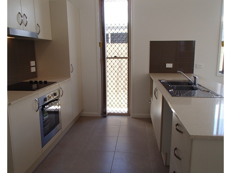 15 Cootharaba Crescent, Warner QLD 4500