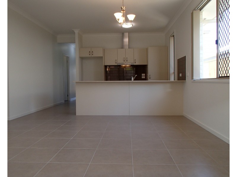 15 Cootharaba Crescent, Warner QLD 4500