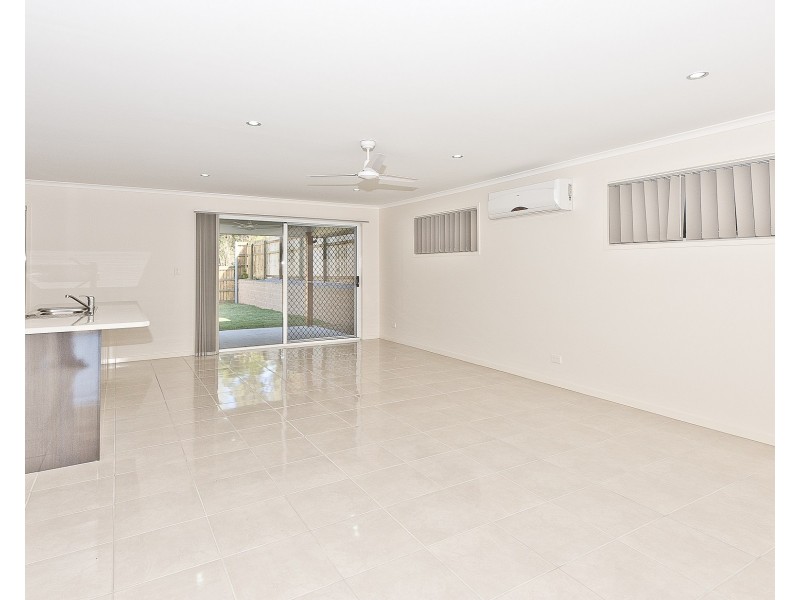 15 Hume Circuit, Warner QLD 4500