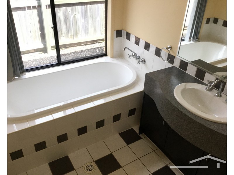 15 Links Crescent, Joyner QLD 4500