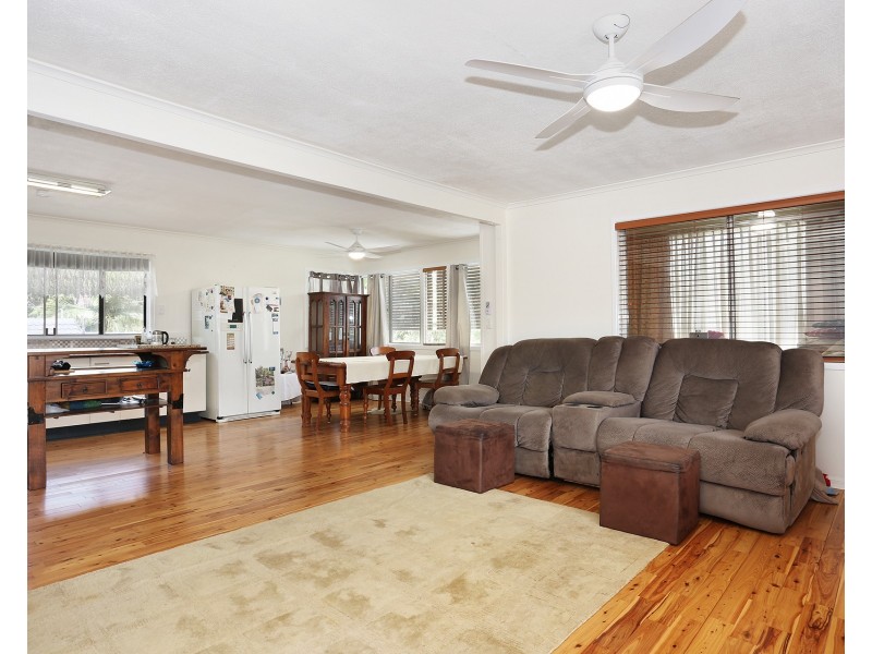 5 Edward Street, Bray Park QLD 4500