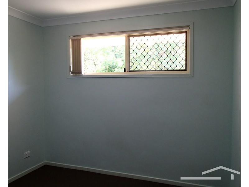 2 61 Spitfire Avenue, Strathpine QLD 4500