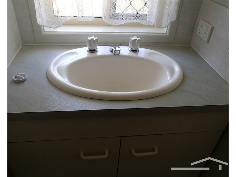 2 61 Spitfire Avenue, Strathpine QLD 4500