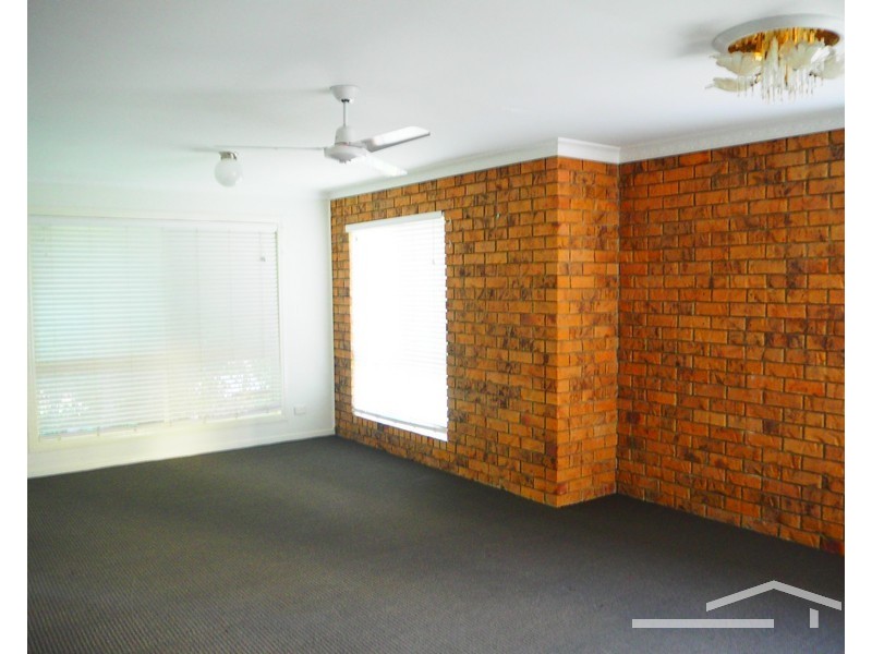 6 Vaucluse Crescent, Petrie QLD 4502