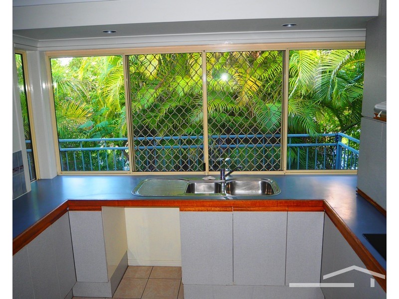6 Vaucluse Crescent, Petrie QLD 4502
