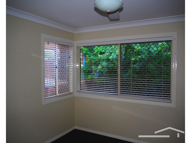 6 Vaucluse Crescent, Petrie QLD 4502