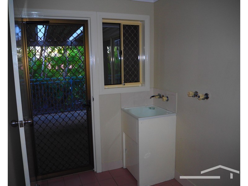 6 Vaucluse Crescent, Petrie QLD 4502