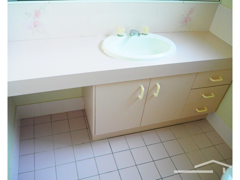 6 Vaucluse Crescent, Petrie QLD 4502