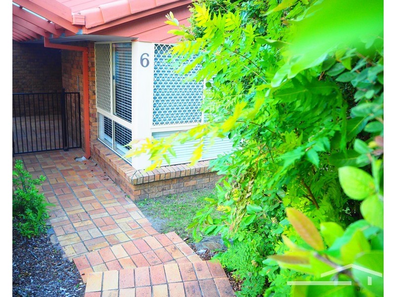 6 Vaucluse Crescent, Petrie QLD 4502