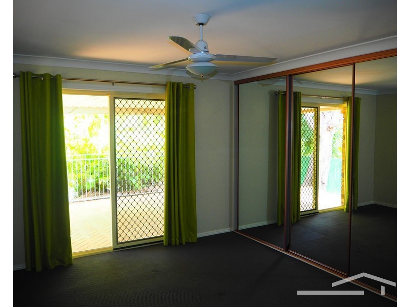 6 Vaucluse Crescent, Petrie QLD 4502