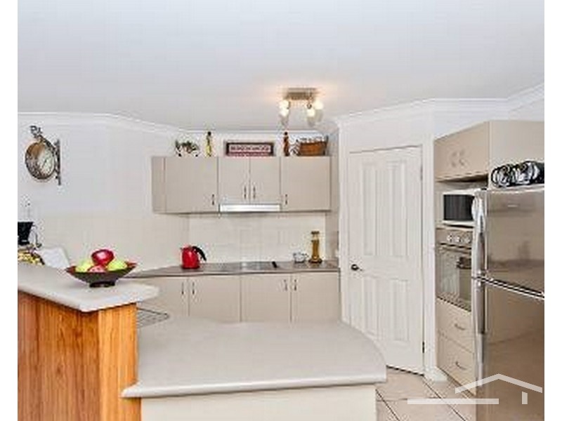 6 Katelyn Court, Cashmere QLD 4500