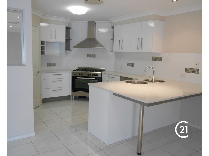 27 Como Circuit, Warner QLD 4500