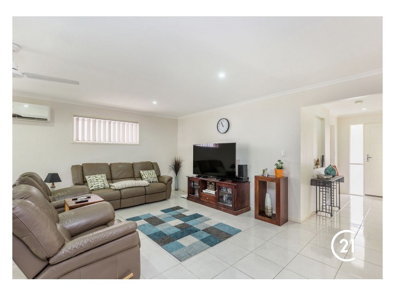 15 Hume Circuit, Warner QLD 4500