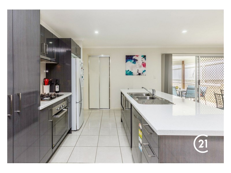 15 Hume Circuit, Warner QLD 4500