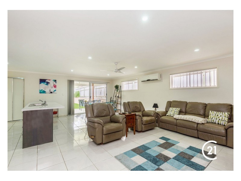 15 Hume Circuit, Warner QLD 4500