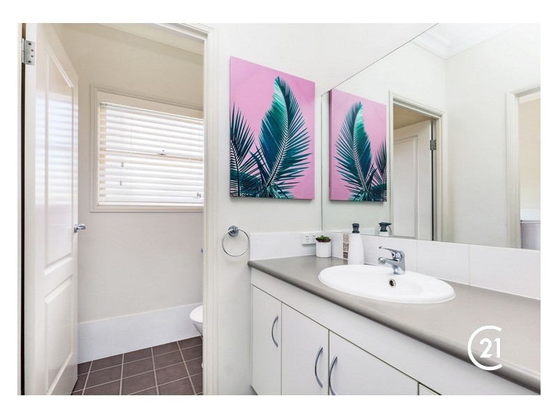 12 Brownlow Court, Cashmere QLD 4500