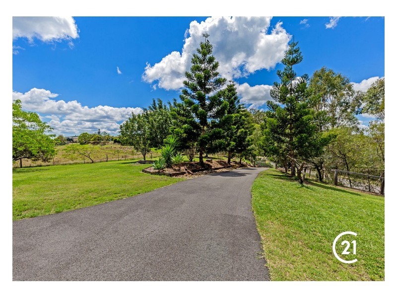 12 Brownlow Court, Cashmere QLD 4500