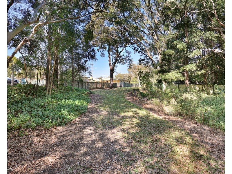 98 Goodfellows Road, Kallangur QLD 4503