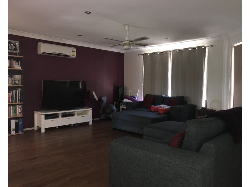 26 Azalea Crescent, Fitzgibbon QLD 4018