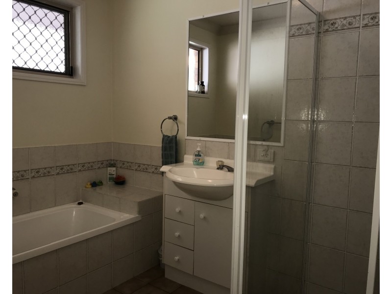 26 Azalea Crescent, Fitzgibbon QLD 4018