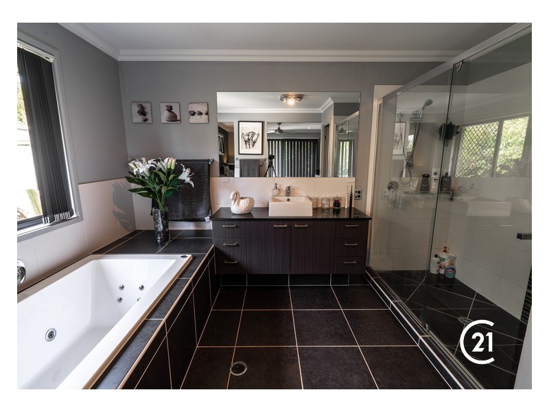 5 Ballyalla Crescent, Warner QLD 4500