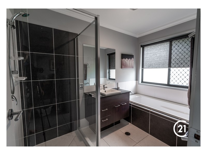 5 Ballyalla Crescent, Warner QLD 4500