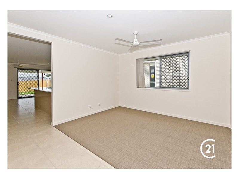 42 Cootharaba Crescent, Warner QLD 4500