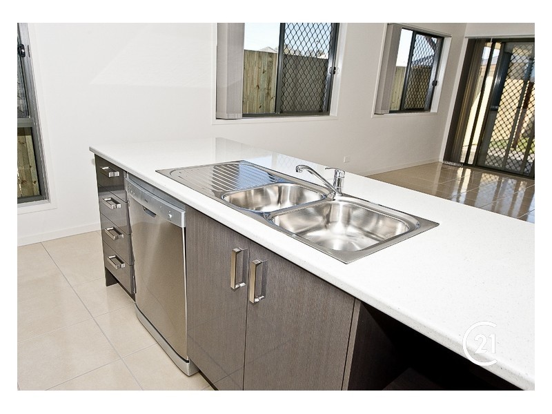 14 Rowallan Street, Warner QLD 4500