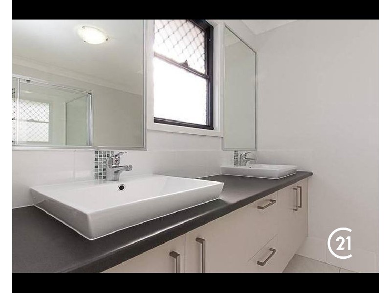 29 Cootharaba Crescent, Warner QLD 4500