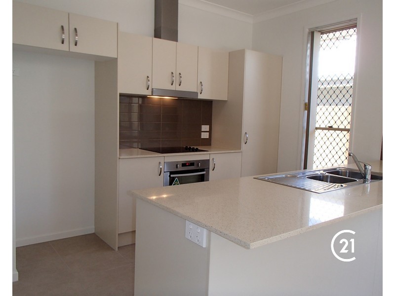 15 Cootharaba Crescent, Warner QLD 4500