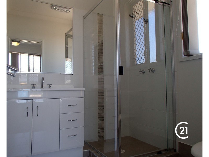 15 Cootharaba Crescent, Warner QLD 4500