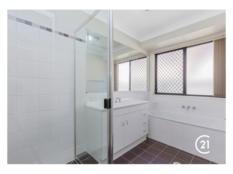 15 Tenzing Court, Warner QLD 4500