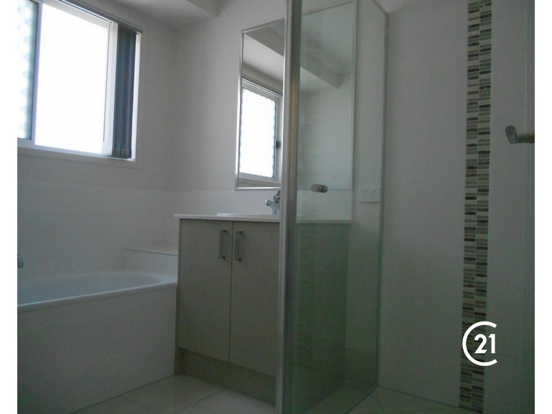 4 Solomon Pde, Warner QLD 4500