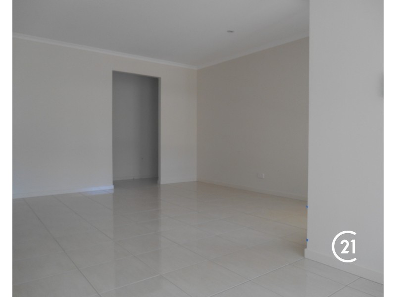 4 Solomon Pde, Warner QLD 4500